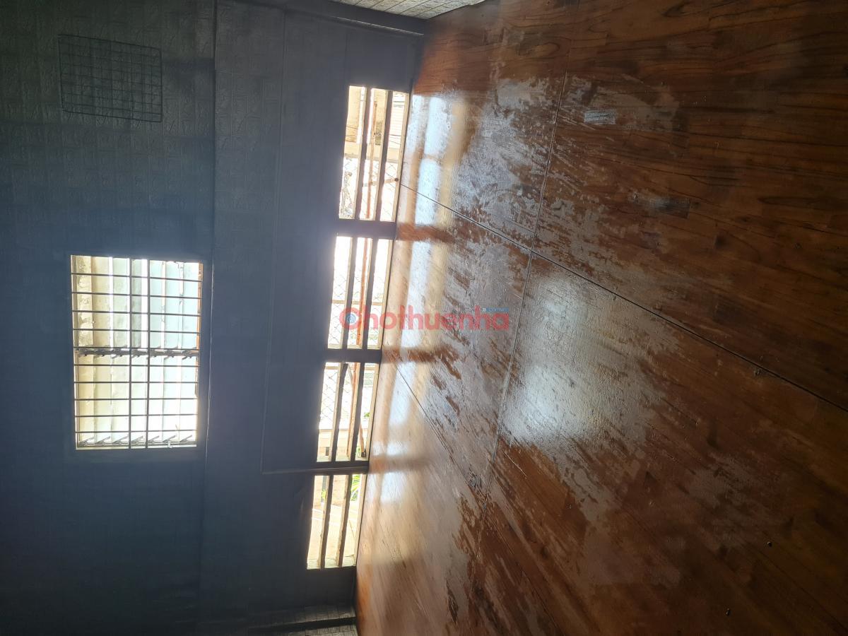 Cho thuê căn hộ chung cư đường Ba Vân Tân Bình cũ.