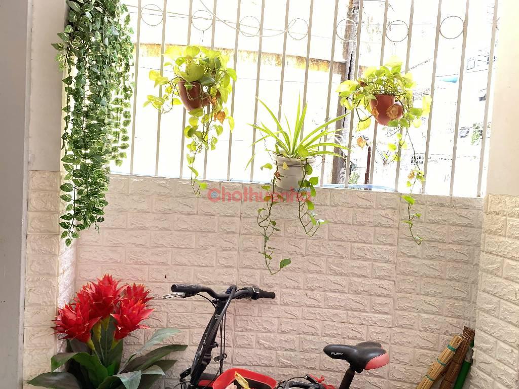 HXH Nguyên Hồng, P1, Gò Vấp - lô góc 3 mặt thoáng.