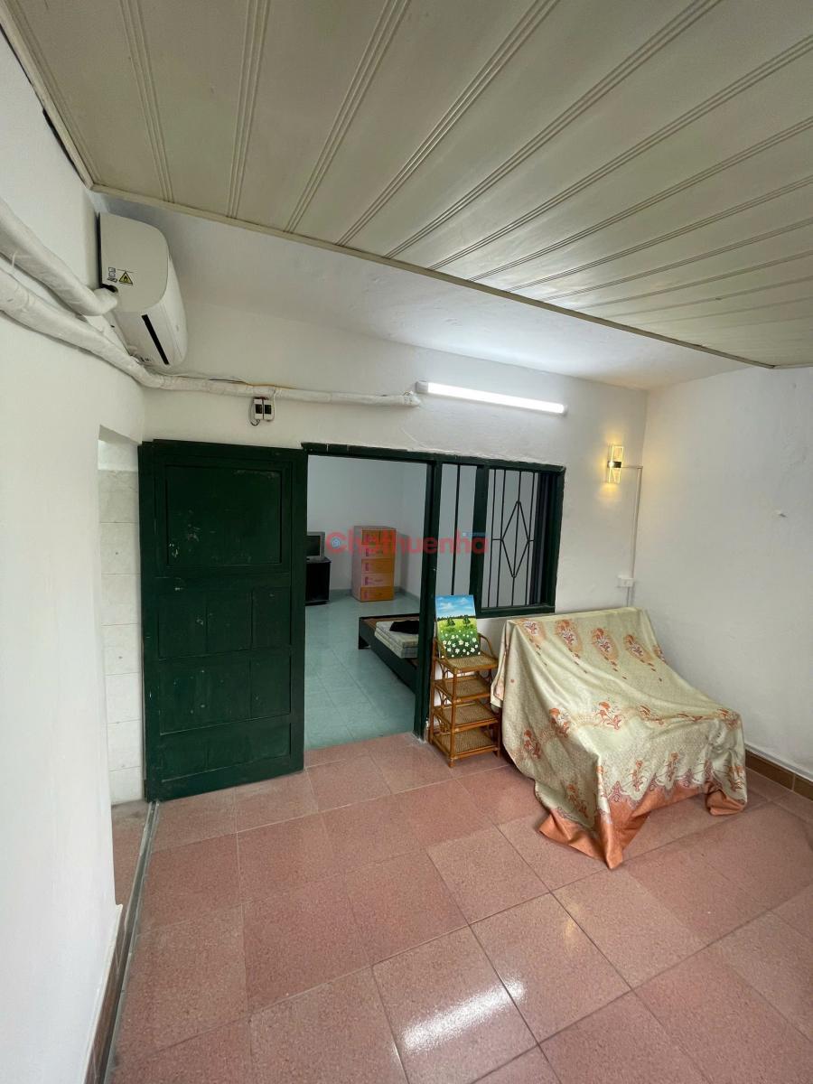 Cho thuê căn hộ chung cư tại Thanh Xuân Bắc, diện tích 54m2, 2 ngủ, 1 khách, 1WC
