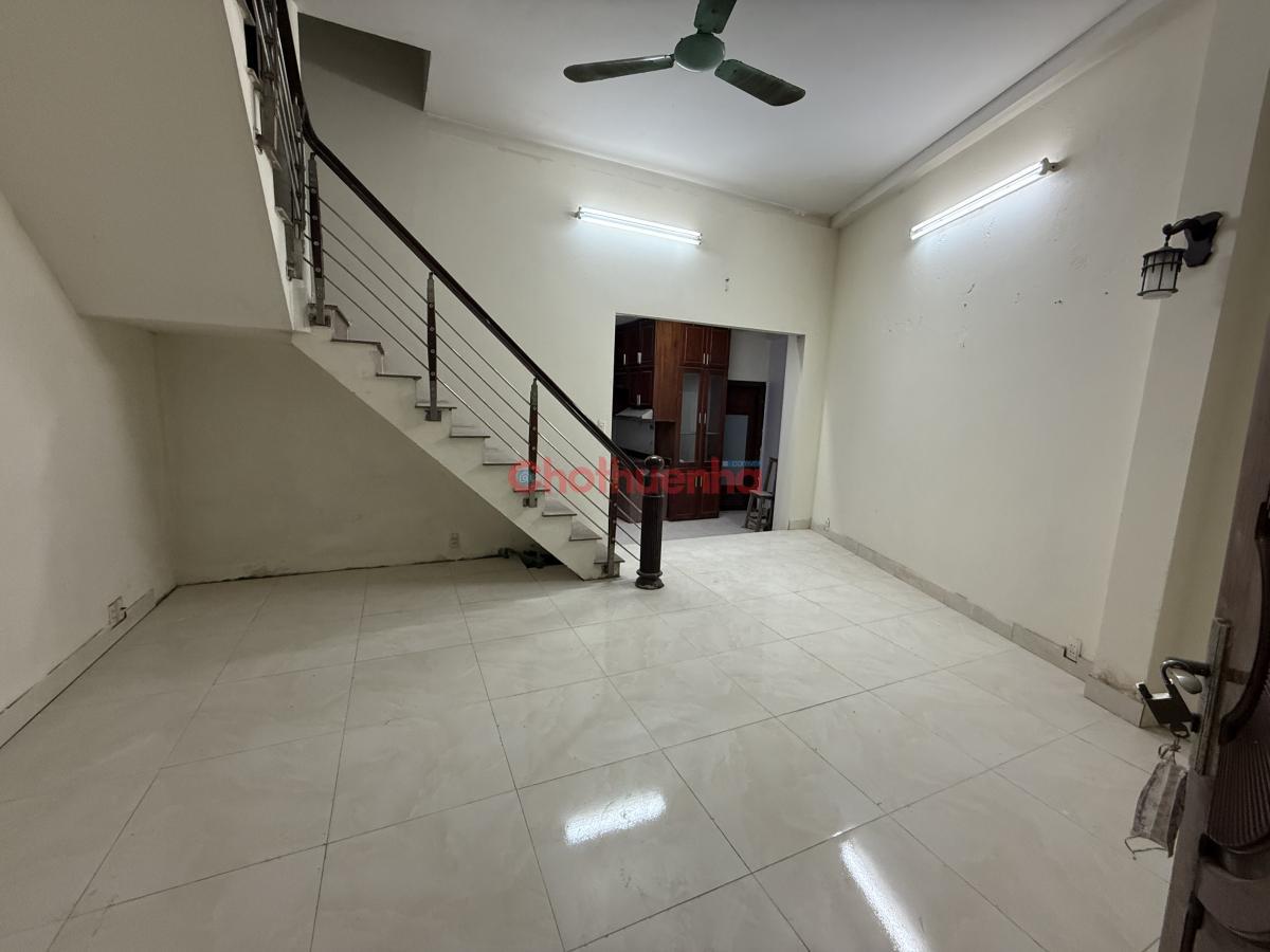 Chính chủ cho thuê nhà nguyên căn, điện nước gia đình, có thể thuê lâu dài ( ưu tiên gia đình thuê) gần khu đô thị Đại thanh