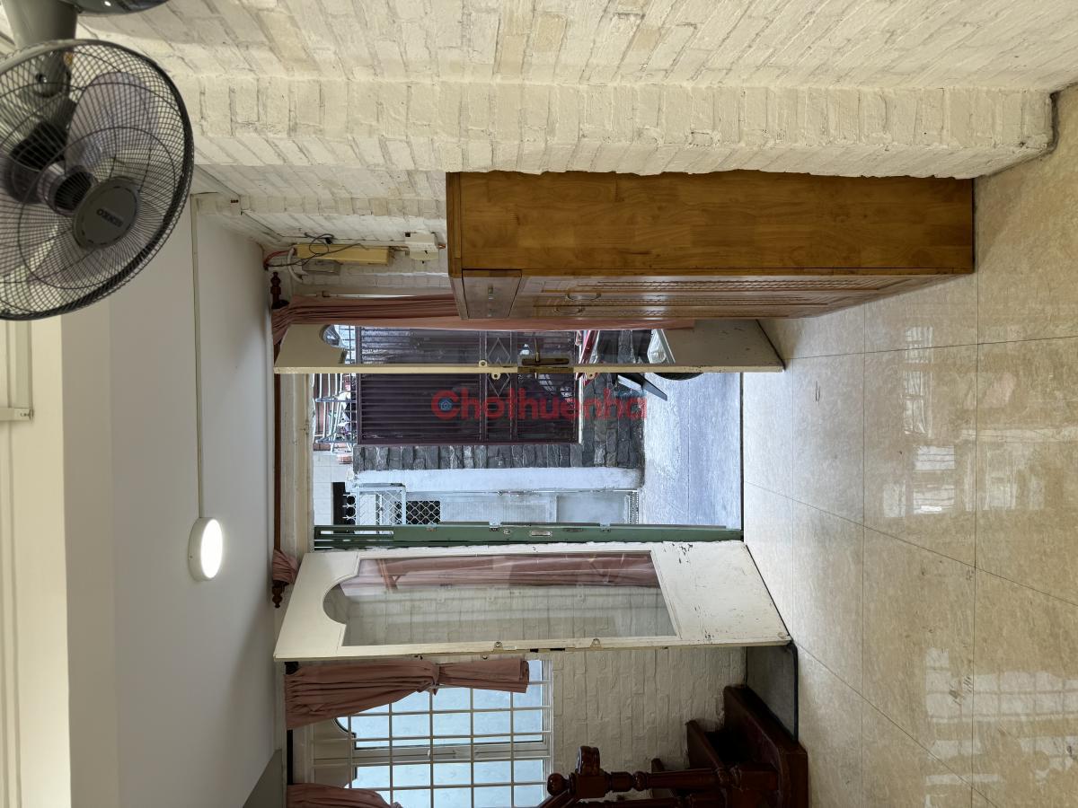 Nhà riêng nhỏ cho thuê phù hợp cặp vợ chồng trẻ (thêm con nhỏ)