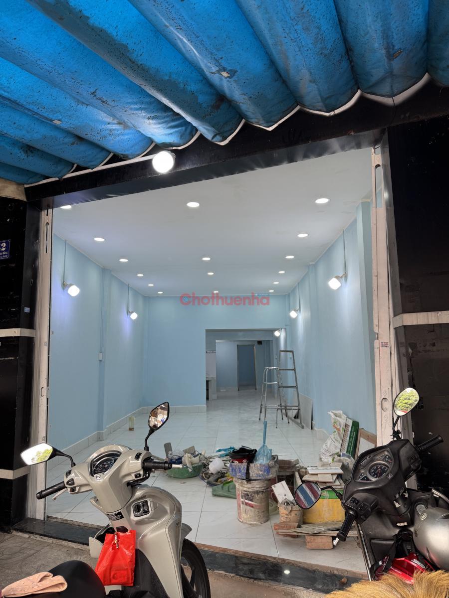 Cho thuê nhà mặt tiền đối diện trường THPT Tân Bình chính chủ, tiện kinh doanh