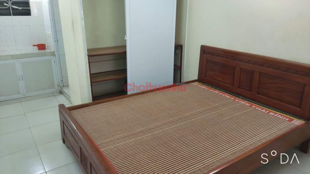 CHO THUÊ PHÒNG TRỌ - RẺ, ĐẸP, ĐẦY ĐỦ TIỆN NGHI\r\nGần Đại học Mỏ Địa Chất - Số 31C Phố Viên