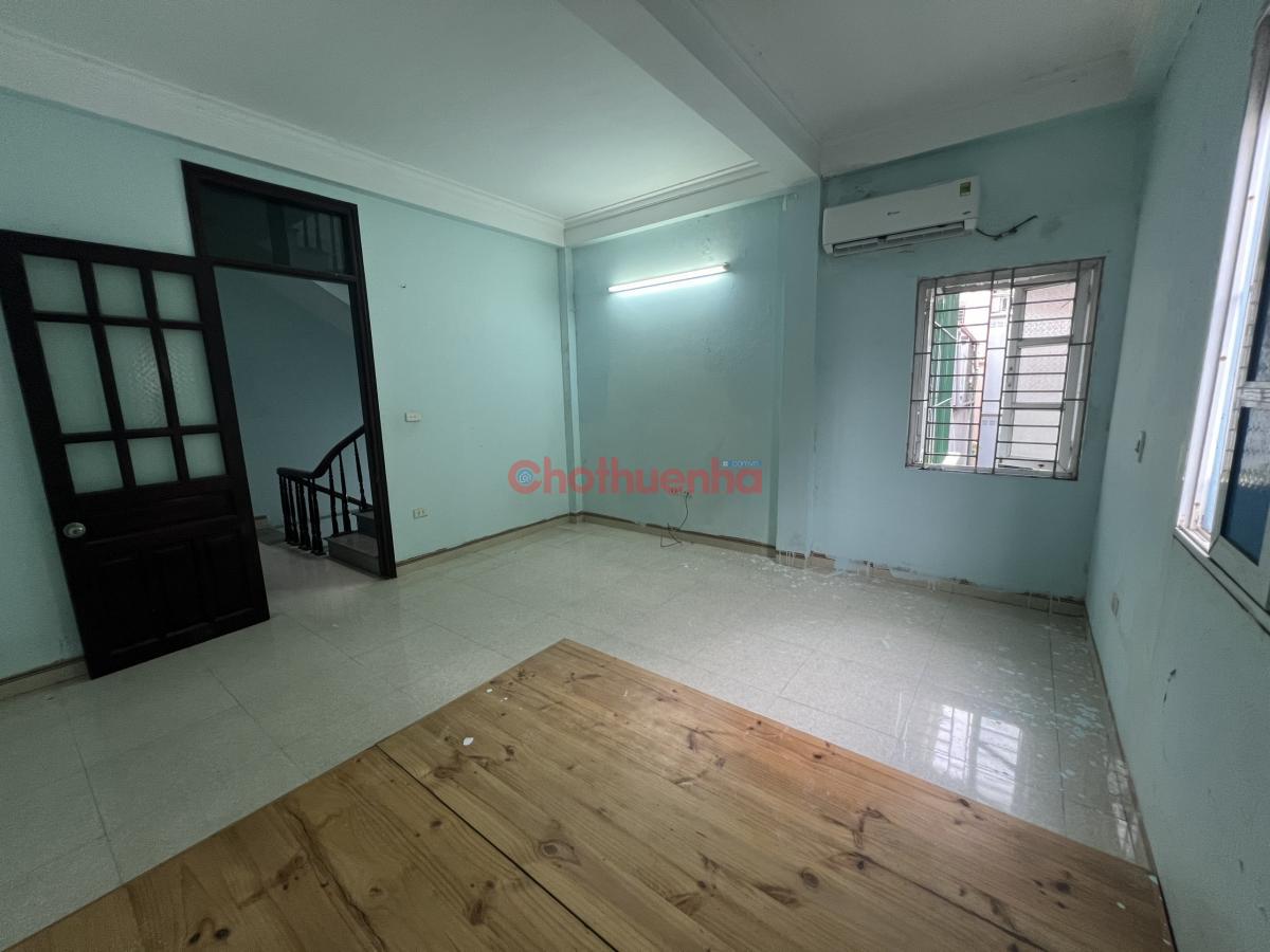 Cho thuê nhà 4 tầng Ngõ 12 Quang Trung, Hà Đông (gần THPT Nguyễn Huệ)