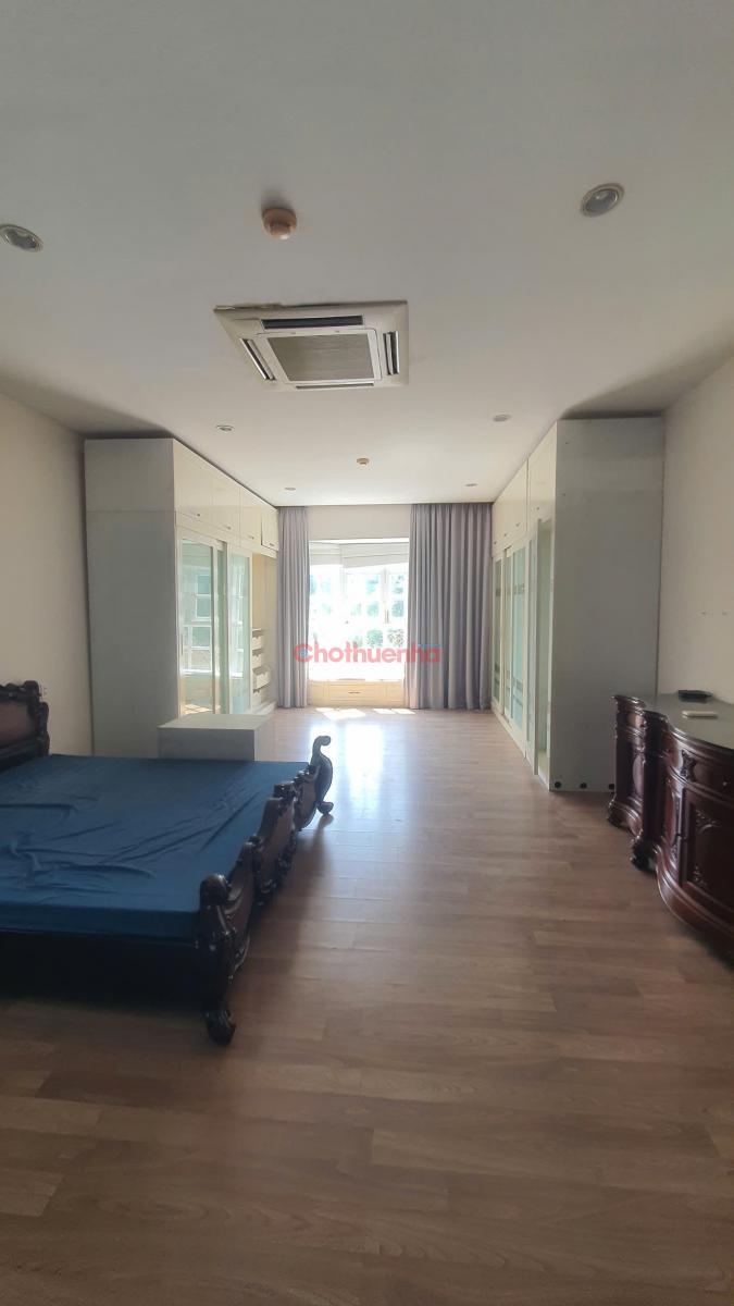 Cho thuê nhà biệt thự sân vườn bể bơi tại Khu biệt thự compound đẳng cấp nhất quận 2