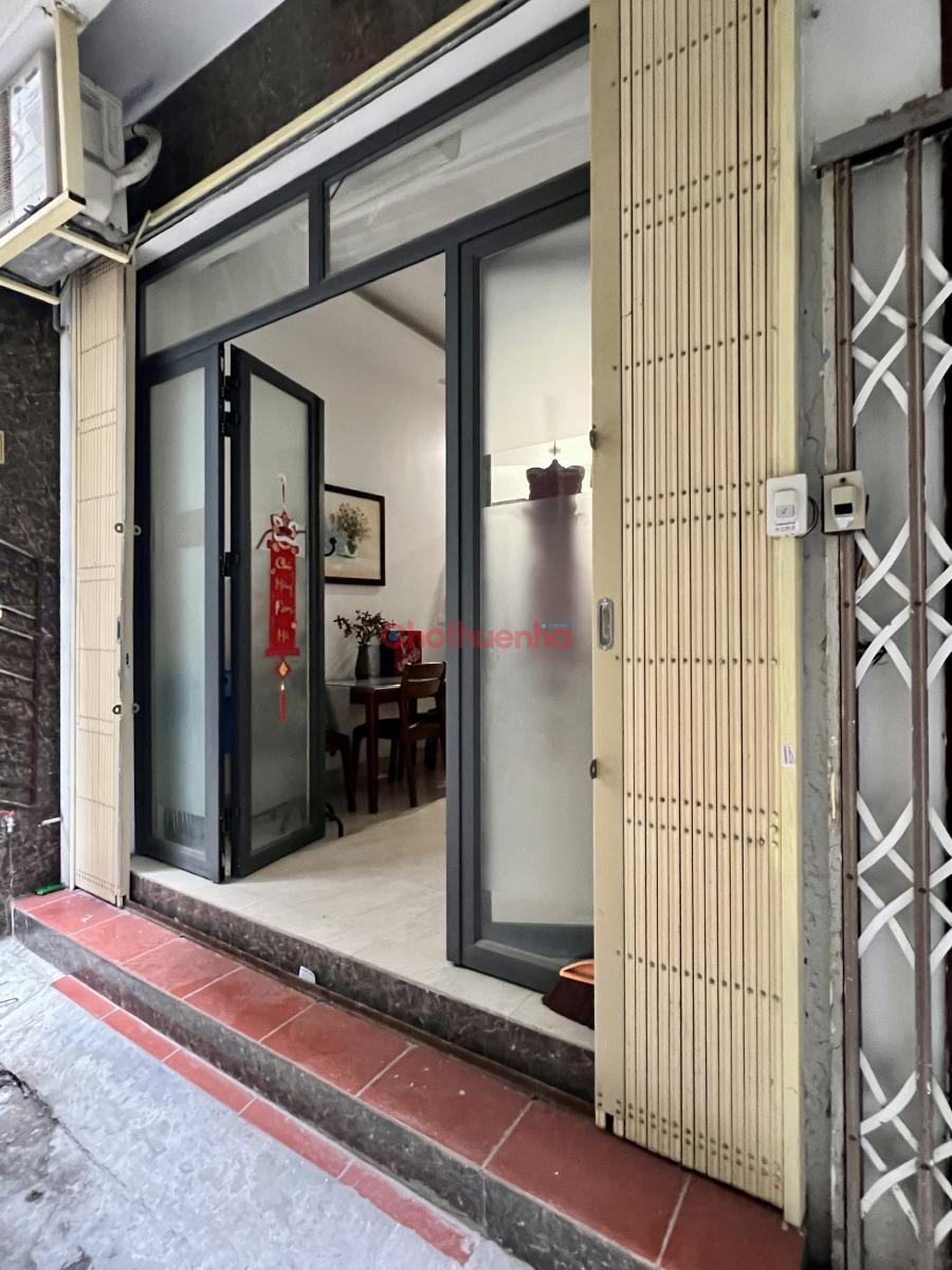 Chính chủ cho thuê nhà nguyên căn ngõ 95 Kim Mã, nhà xây dựng mới 4 tầng 1 tum diện tích 25m2