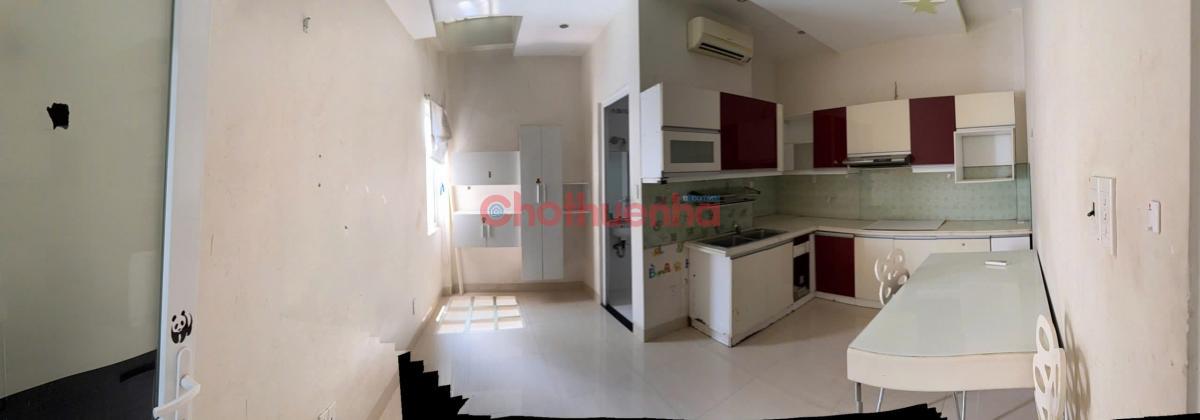 CHO THUÊ NHÀ 1 trệt – 2 lầu – sân thượng – 4PN – 4WC  – GẦN CHỢ HOÀNG HOA THÁM – TÂN BÌNH